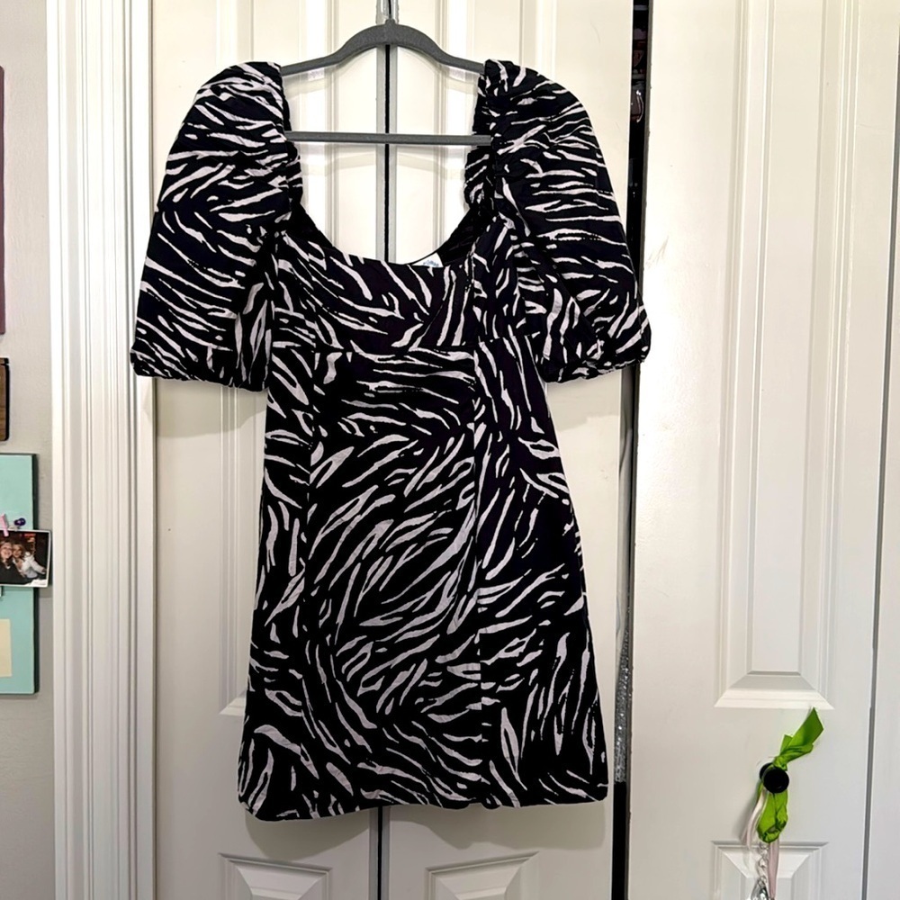 Nadine puff sleeve dress from Francesca's